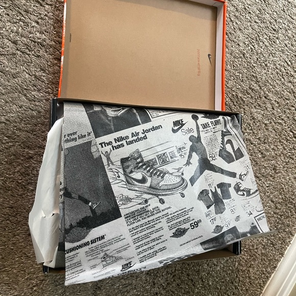 Jordan 1 retro high OG “Chicago” Lost and Found - Picture 7 of 10